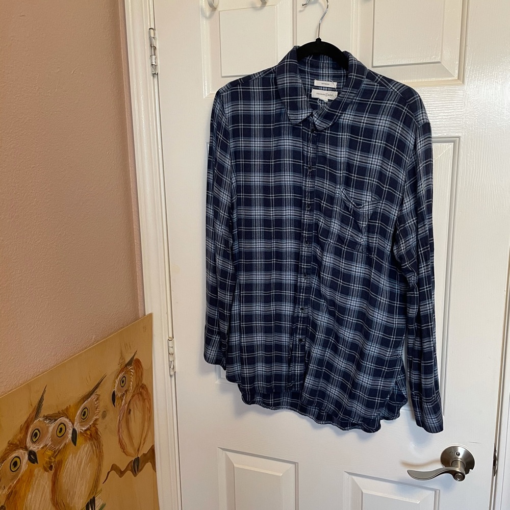 Treasure & Bond Blue Flannel ✨💙✨